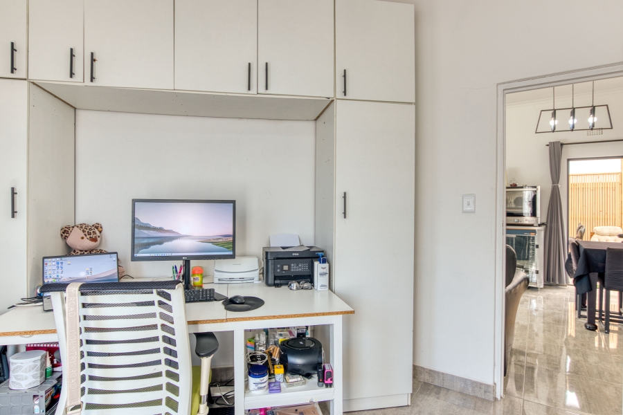 3 Bedroom Property for Sale in Fairview Golf Estate Western Cape